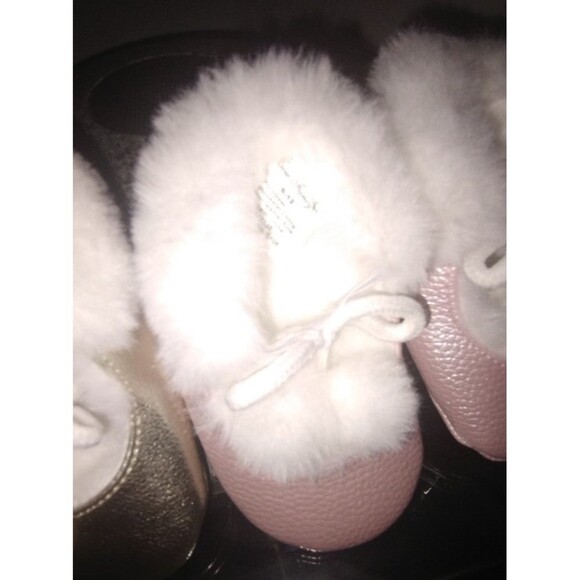 Faux Fur Baby Shoe Bundle 0-12 Months - Picture 6 of 8